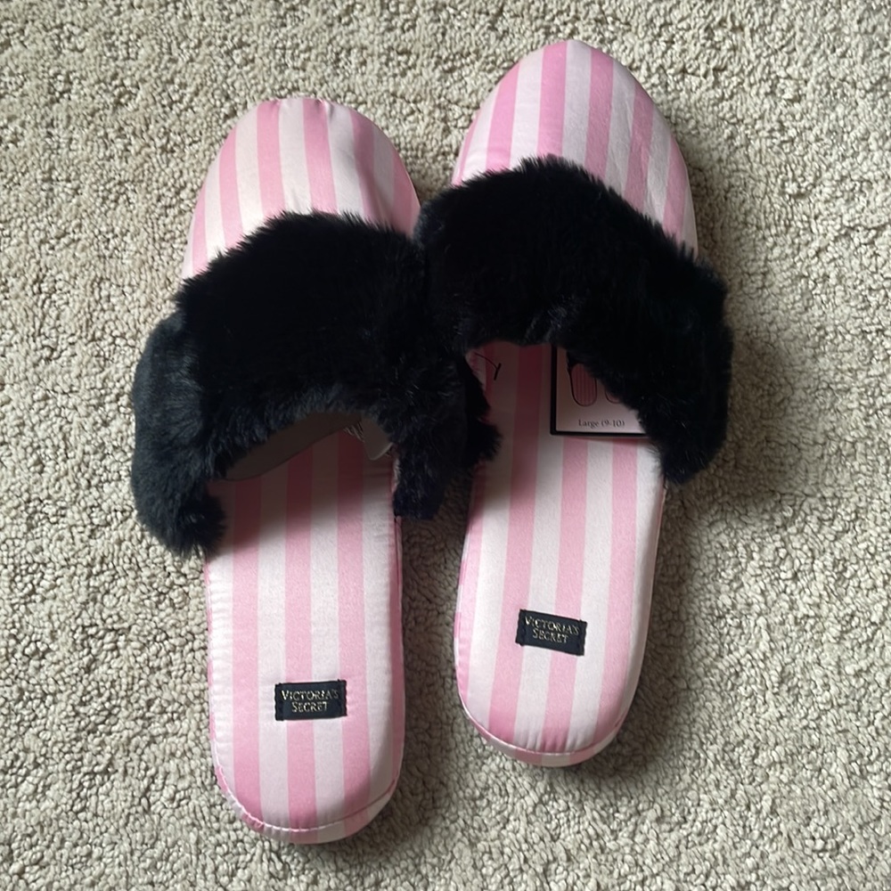 VS pink stripped slippers